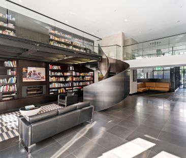 Luxury Living! - Photo 4