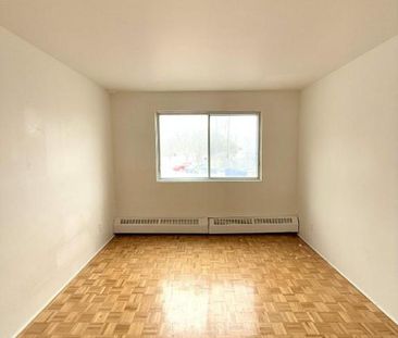 1 CH - 1 SDB - Laval - $1,200 /mo - Photo 4