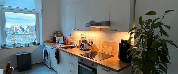 Helle Altbauwohnung für junges Pärchen in Düsseldorf-Lörick - Photo 1