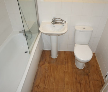 1 bedroom room to rent Lenz Close, Colchester, CO1 - Photo 6