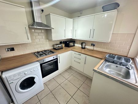 Cameron St, Kensington. - Photo 5