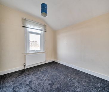 Terraced House to rent - Byron Road, Gillingham, ME7 - Photo 5