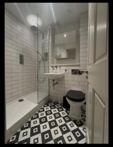 2 bedroom ground floor flat to rent - Photo 3