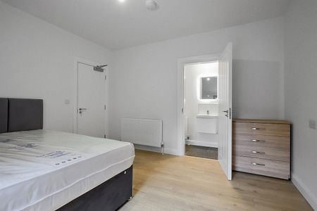 81b Botanic Avenue, Belfast BT7 1JL - Photo 3