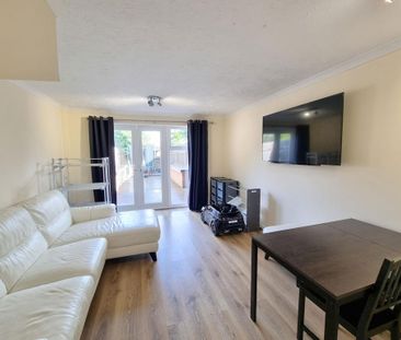 2 bedroom terraced house to rent - Photo 2