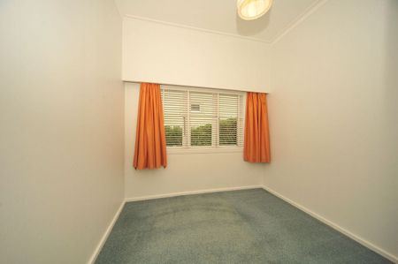 Sunny Wadestown Home - Photo 2