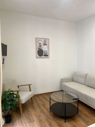 Appartement te huur - Photo 1