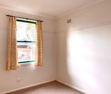 Three bedroom home in South Tamworth - Photo 4