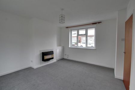 2 bedroom semi-detached house to rent - Photo 4