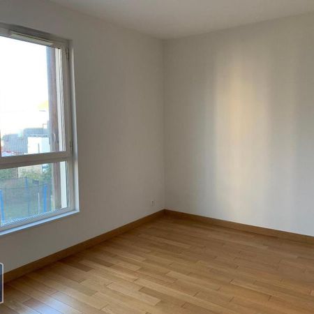 Location Appartement 4 pièces 96m² ST PIERRE DES CORPS 37700 - Photo 3