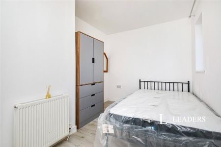 1 bedroom terraced house to rent - Photo 5