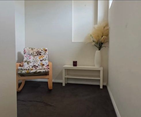 Westminster - Photo 1