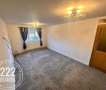 St. Peters Way - Warrington - WA2 - Photo 2