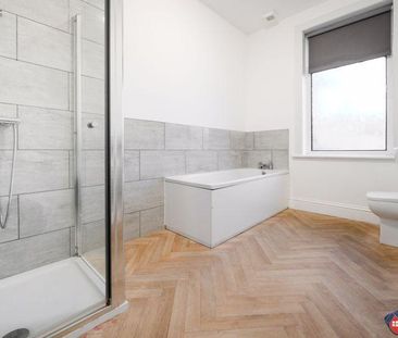 4 bedroom terraced house to rent - Photo 2