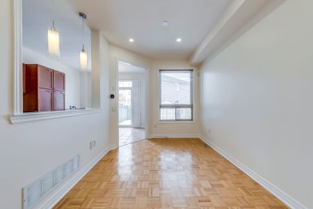 For Lease - 799 Khan Crescent Unit# UPPER, Mississauga, Ontario - Photo 2