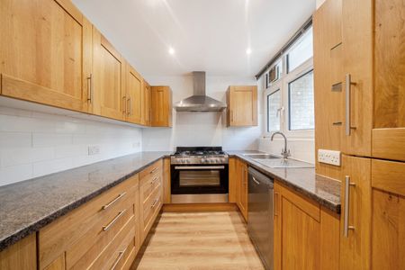 Limpsfield Avenue, Southfields, London, SW19 - Photo 4