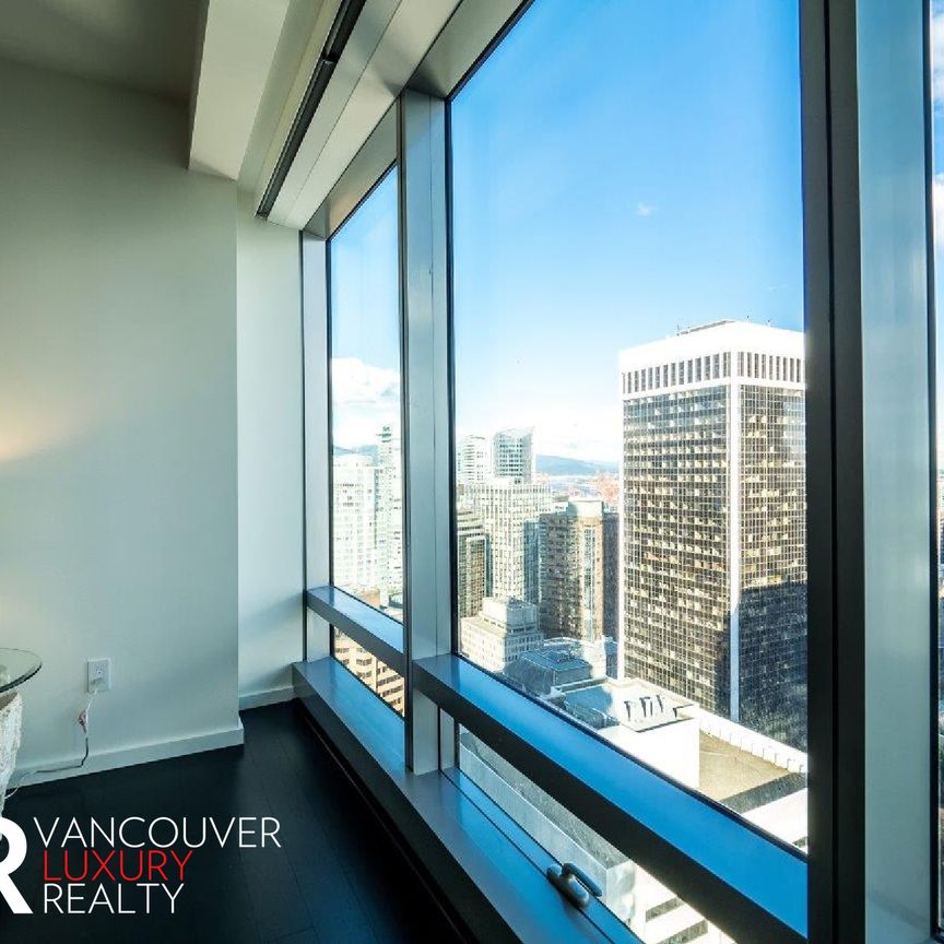 Condo in Downtown Vancouver, BC - Photo 1