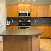 4 Bedroom For Rent In Hamptons: Pets Negotiable. - Photo 1