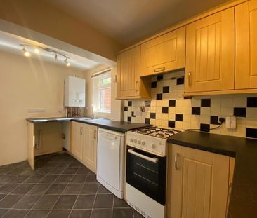 Mount Park Avenue, Scarborough - Photo 6