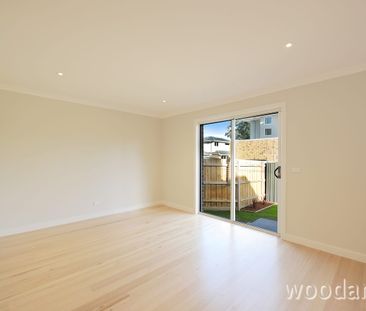 Lifestyle & Location! - Photo 1