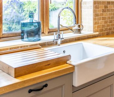 2 bedroom barn conversion to rent - Photo 2