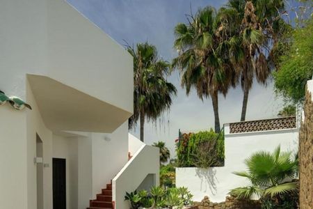 Luxury Villa for rent in Marbella, Spain - Photo 5