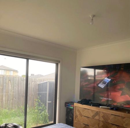 Melton South - Photo 2