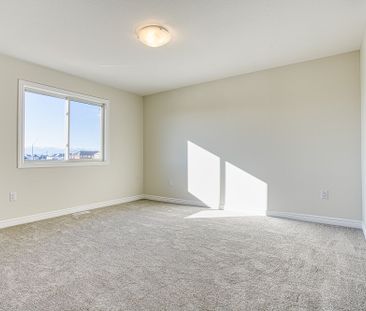 For Lease - 20 Elvira Way Unit# Upper, Thorold, Ontario - Photo 6