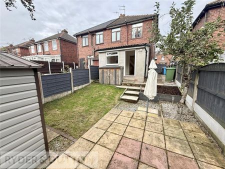2 bedroom semi-detached house to rent - Photo 2