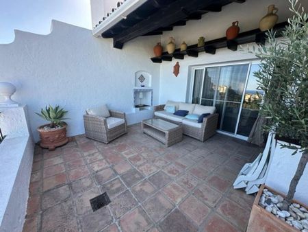 2 bedroom luxury Apartment for rent in Benahavís, Andalusia - Photo 5