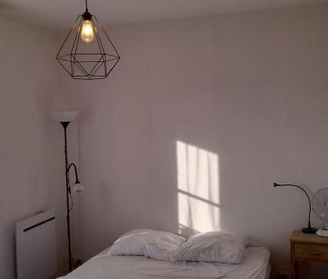 Location Appartement 2 pièces 46m² BORDEAUX 33000 - Photo 4