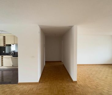 Gepflegte 4.5 Zimmer-Wohnung an privilegierter Lage - Photo 1