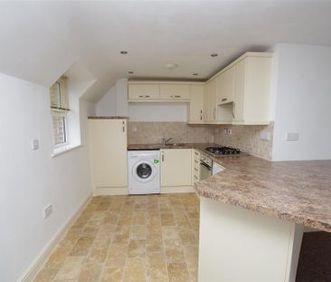 2 bedroom apartment to rent - Photo 6