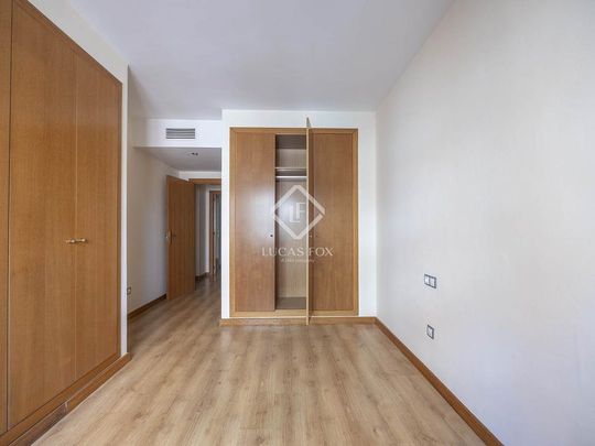 Valencia, Valencian Community 46011 - Photo 1