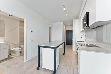 For Lease - 39 Mary Street Unit# 1710, Barrie, Ontario - Photo 4