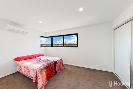 79 Patrick White Circuit, Franklin ACT, Belconnen - Photo 5