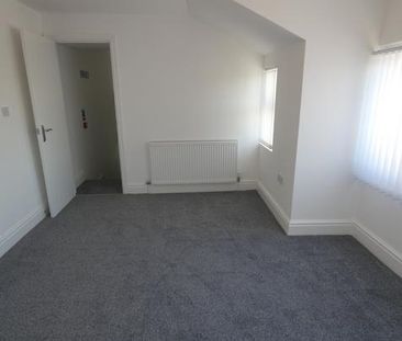 2 bedroom property to rent - Photo 2