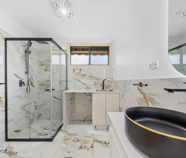 Spacious & well-presented Living in a Convenient Seven Hills Location - Photo 4