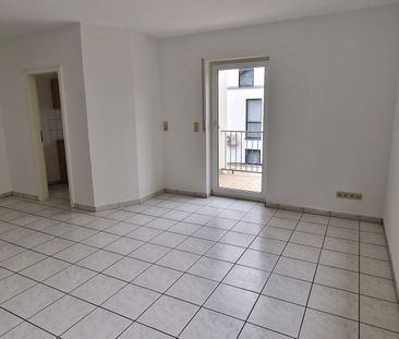 Gepflegte 2 Zimmerwohnung * Balkon * neue EBK * Duplex Stellplatz in Heusenstamm - Foto 5