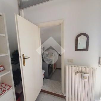 Monolocale in affitto - Photo 2