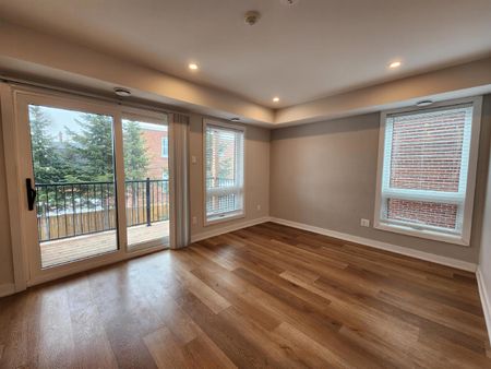 689 Churchill Avenue North - 104 - Photo 5