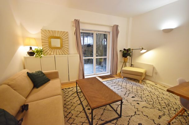 2 Bed Flat, William Fairburn Way, M4 - Photo 1