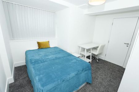 5 bedroom terraced house to rent - Photo 5