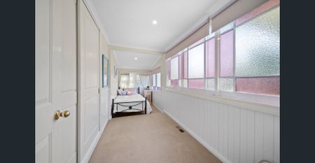 A must to view, on Hirst Avenue - Photo 2