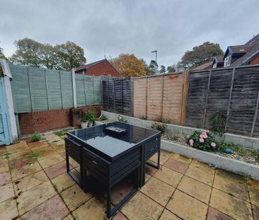 1 bedroom semi-detached house to rent - Photo 3