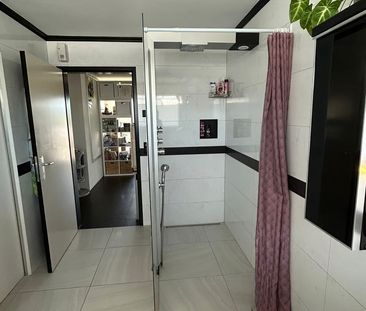 5.5 Zimmer, 160 m², 3. Stock - Photo 5
