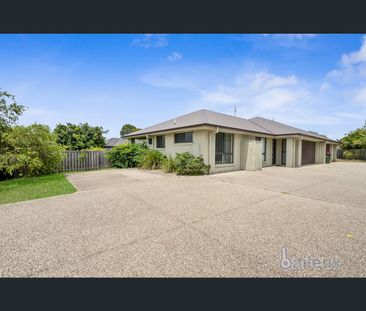 1/10 Whitehaven Drive, Blacks Beach, Qld 4740 - Photo 4