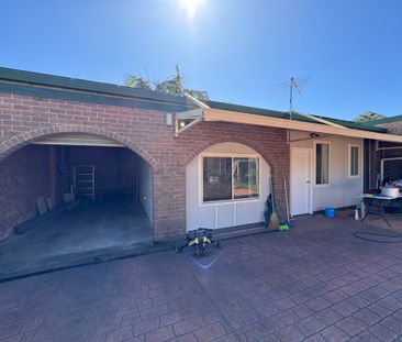 43A Amy Street, Regents Park NSW 2143 - Photo 2