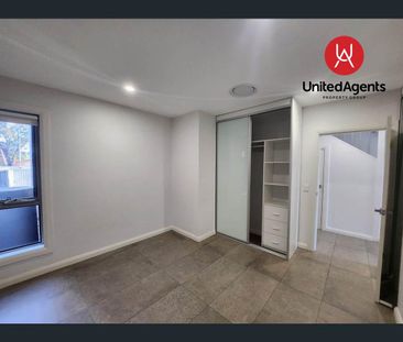 34 Earl Street, Canley Heights, NSW 2166 - Photo 5