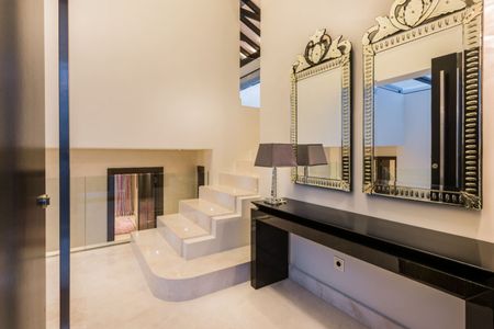 Alquiler Villa en Milla De Oro - Puente Romano, Marbella - Photo 2